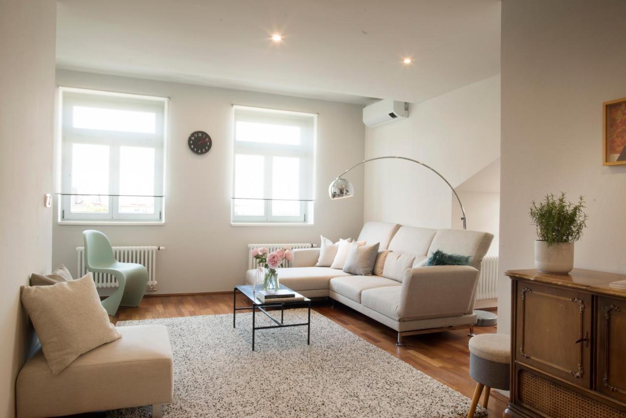 פראג Luxury Penthouse Apartment מראה חיצוני תמונה
